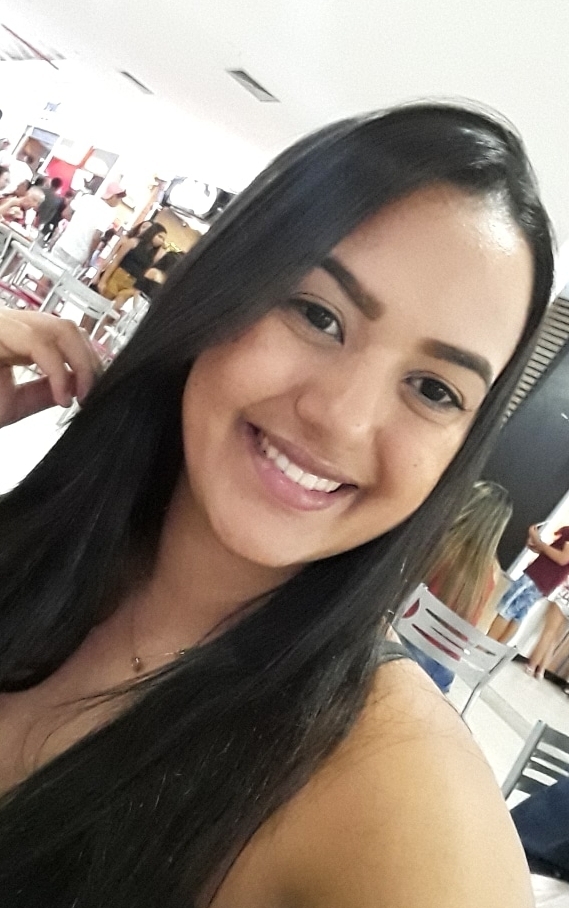 Larissa Ramos